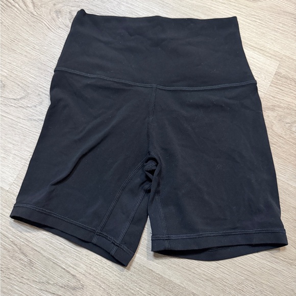 Lululemon athletica Black Align High-Waist Shorts - Picture 3 of 6